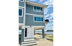 52 2nd St, Cedar Key, FL 32625