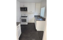 1323 Walnut Ave, Long Beach, CA 90813