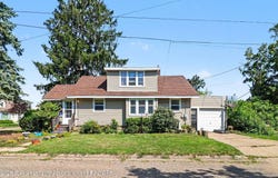 1933 Harding Avenue, Lansing, MI 48910