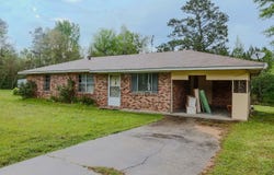 6 Daniels Dr, Columbia, MS 39429