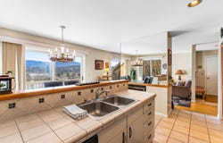 144 Mountainside Drive, Stowe, VT 05672