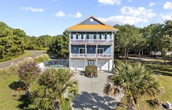 101 Brandon Avenue, Hubert, NC 28539