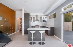 11698 Picturesque Dr, Studio City, CA 91604