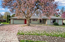 280 REGAL Ct, Eugene, OR 97401