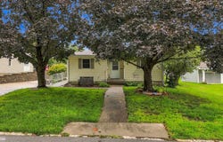 617 S Jefferson Street, Sigourney, IA 52591