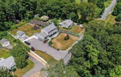 489 Main St, Acushnet, MA 02743