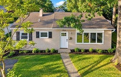 7 Surrey Road, Massapequa, NY 11758