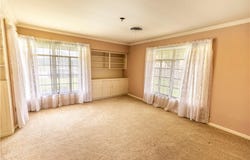 E 322 O'bryant Street, BELLVILLE, TX 77418