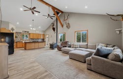 28559 Farm Road 1190, Eagle Rock, MO 65641