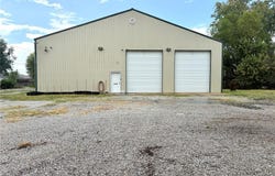 207 Old Salem Road, Licking, MO 65542