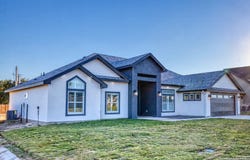 14 Hope Place, Uvalde, TX 78801