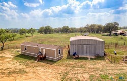 2998 County Road 302, Floresville, TX 78114