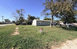1117 E 2nd Street, Metropolis, IL 62960
