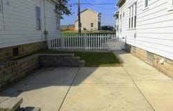 8860 S 5th Ave, Oak Creek, WI 53154