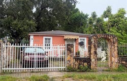 2118 NW 83rd St, Miami, FL 33147