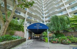 1055 River Road, Edgewater, NJ 07020