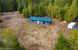 49 Zig Zag Way, Athol, ID 83801
