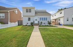 7 Polk Street, Freeport, NY 11520