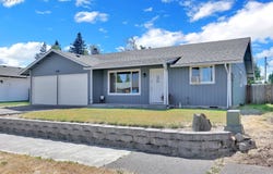 326 38TH Pl, Springfield, OR 97478