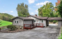 21 Fairlane Lane, Waynesville, NC 28786
