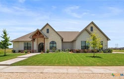 1602 Hunt Drive, Salado, TX 76571