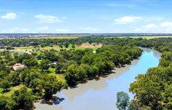 154 Shoreline Dr, Bastrop, TX 78602
