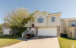 226 S ROSEWOOD Cir W, Logan, UT 84321