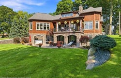2829 Riverside Drive, Port Huron, MI 48060
