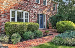 10602 BATTALION LANDING CT, BURKE, VA 22015