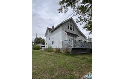 618 W 13th St, Sioux Falls, SD 57104-4321