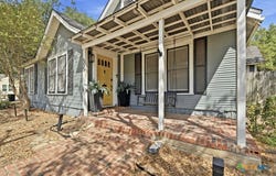 505 E Houston Street, Luling, TX 78648
