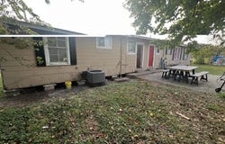1324/28 W 9th, Freeport, TX 77541