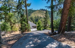 1836 LAKEVIEW Dr, Sutherlin, OR 97479