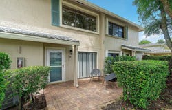 13 WESTGATE Lane, Boynton Beach, FL 33436