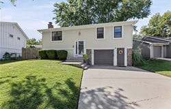 2009 E Arrowhead Drive, Olathe, KS 66062