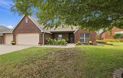 12803 E 69th Street N, Owasso, OK 74055