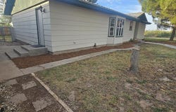 1404 E 11th St, McCamey, TX 79752