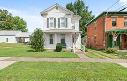 82 Cedar St, Gallipolis, OH 45631