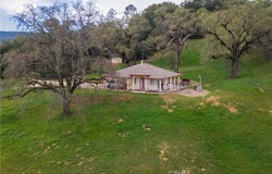 1115 Cypress Mountain Drive, Paso Robles, CA 93446
