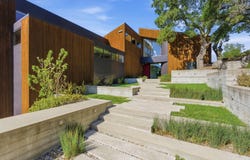 240 Tappan Ln, Orinda, CA 94563