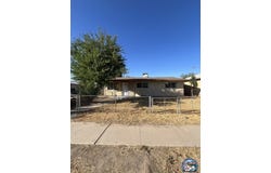 1077 G St, Brawley, CA 92227