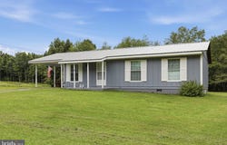 114 CHERRY RIDGE Road, MOUNT STORM, WV 26739
