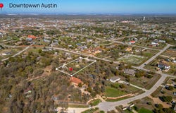 185 Monterrey Hills Dr, Del Valle, TX 78617