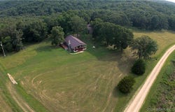 31456 Greenberg Drive, Edwards, MO 65326