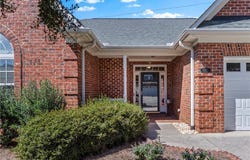 5275 Jacobs Way, Winston-Salem, NC 27106