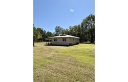 410 Railroad St, Berlin, GA 31722