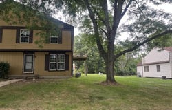 2901 Staten Avenue, Lansing, MI 48910