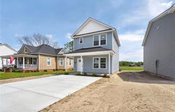 192 Cedar Street, Suffolk, VA 23434