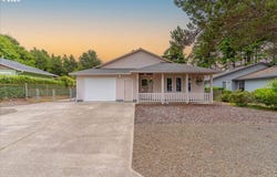 50 PACIFIC St, DepoeBay, OR 97341