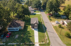 630 W Calhoun St, Luxora, AR 72358
